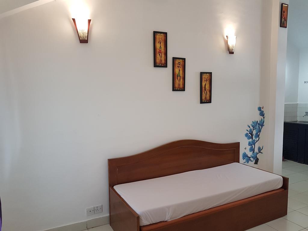 Nk Royal Palms Apartment